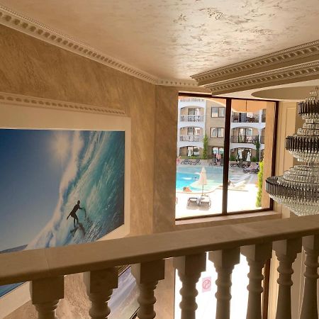 Valencia Gardens Deluxe Apartments เนเซบาร์ ภายนอก รูปภาพ
