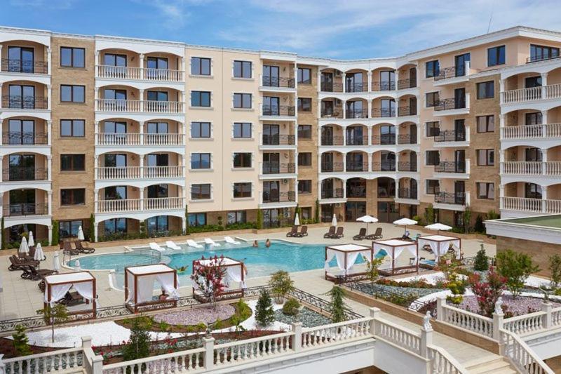 Valencia Gardens Deluxe Apartments เนเซบาร์ ภายนอก รูปภาพ