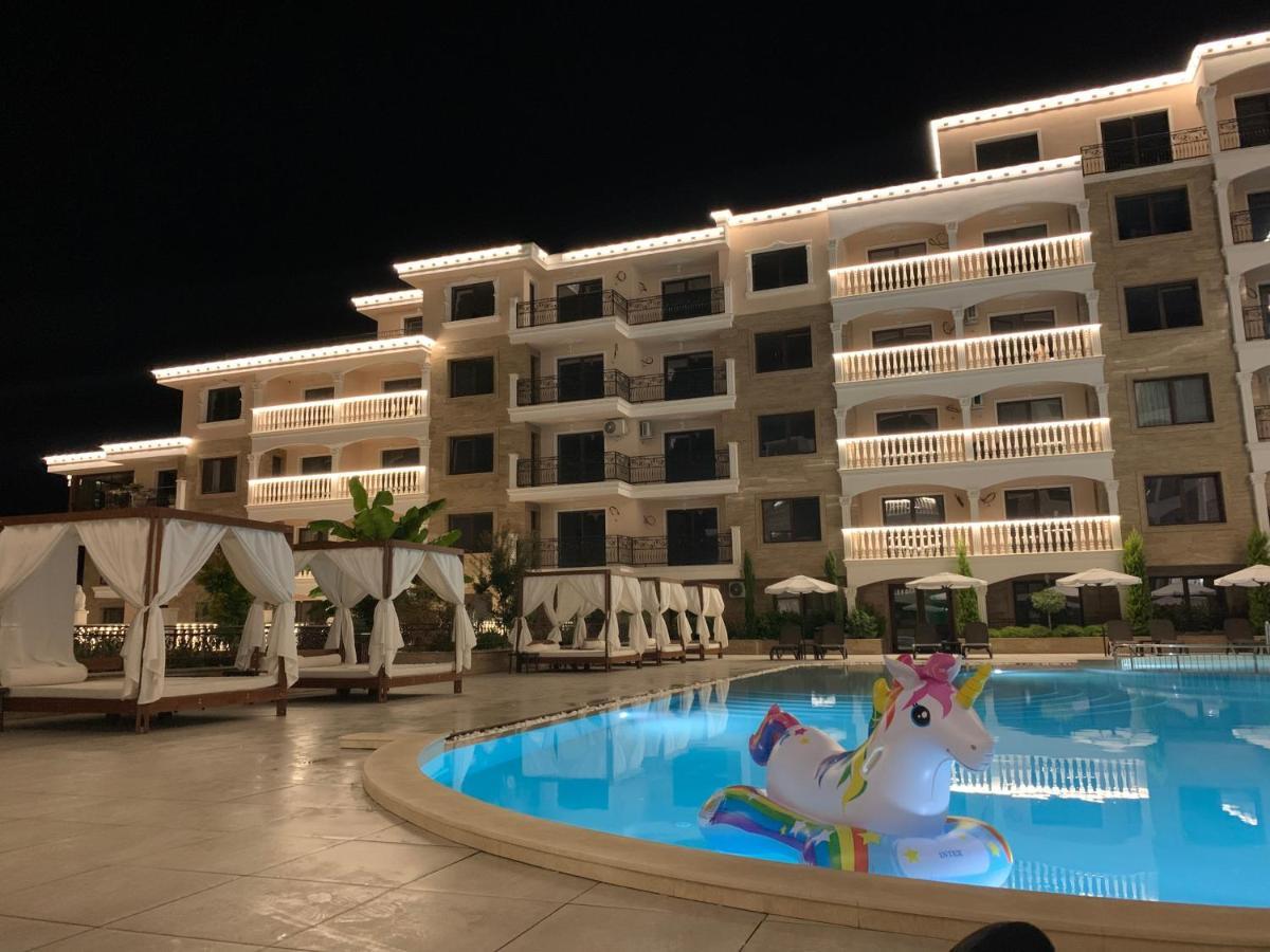 Valencia Gardens Deluxe Apartments เนเซบาร์ ภายนอก รูปภาพ