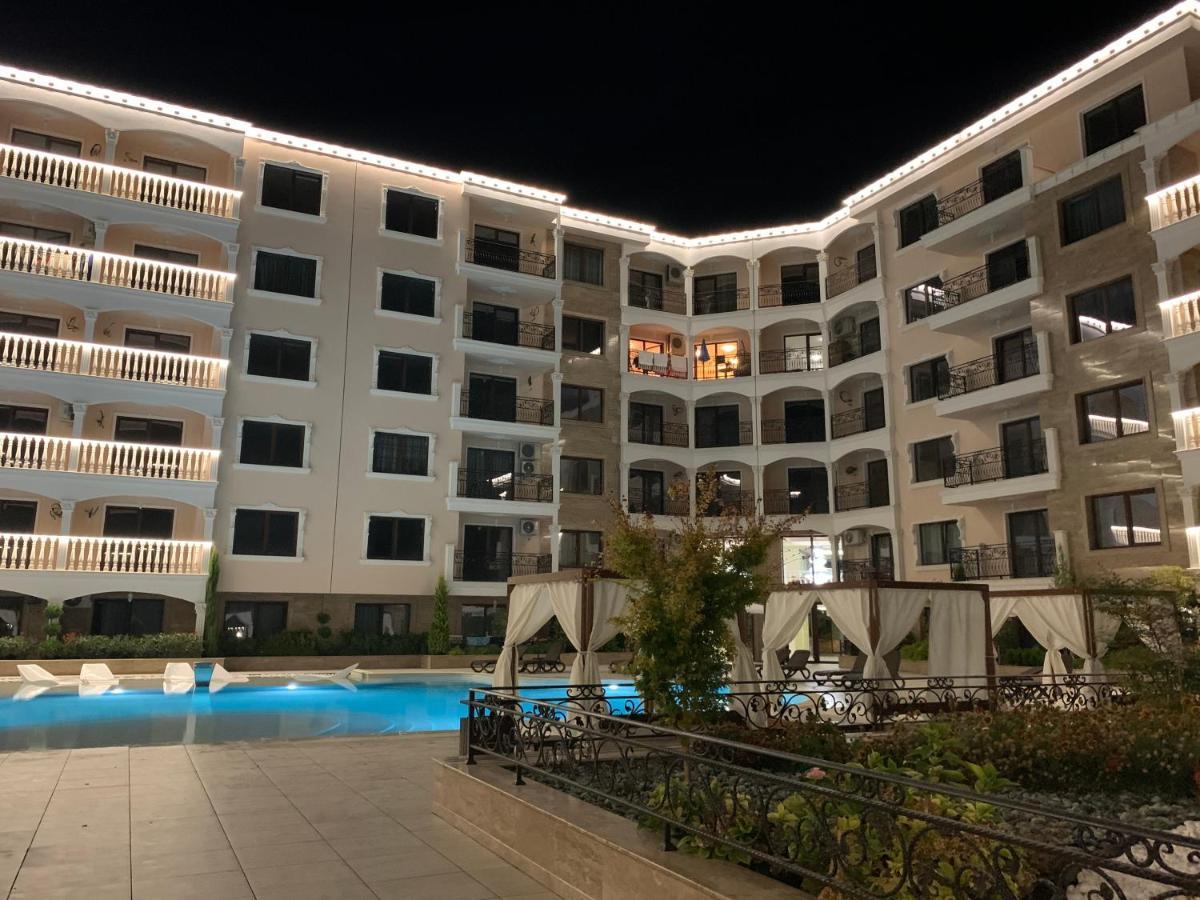 Valencia Gardens Deluxe Apartments เนเซบาร์ ภายนอก รูปภาพ
