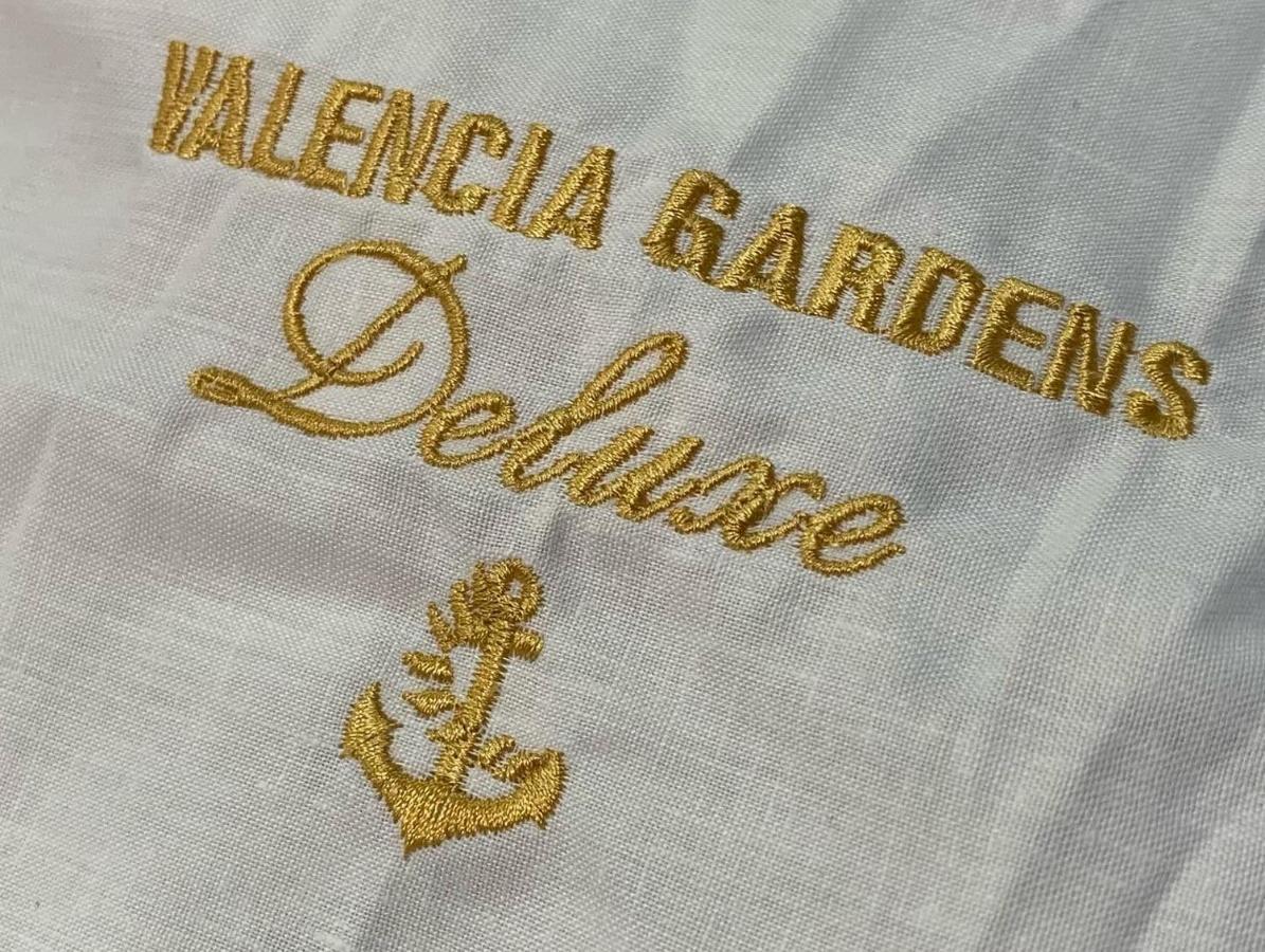 Valencia Gardens Deluxe Apartments เนเซบาร์ ภายนอก รูปภาพ