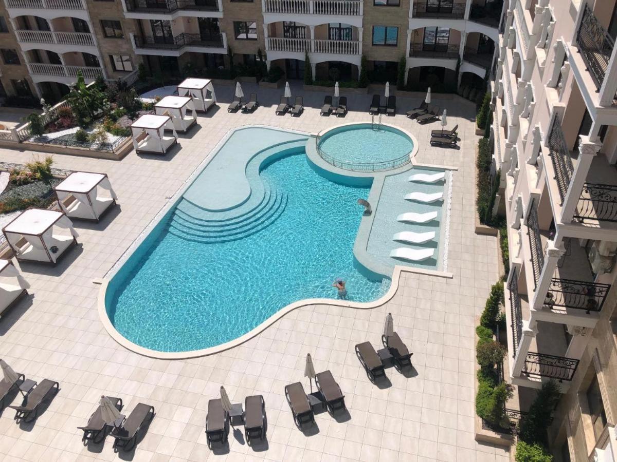 Valencia Gardens Deluxe Apartments เนเซบาร์ ภายนอก รูปภาพ