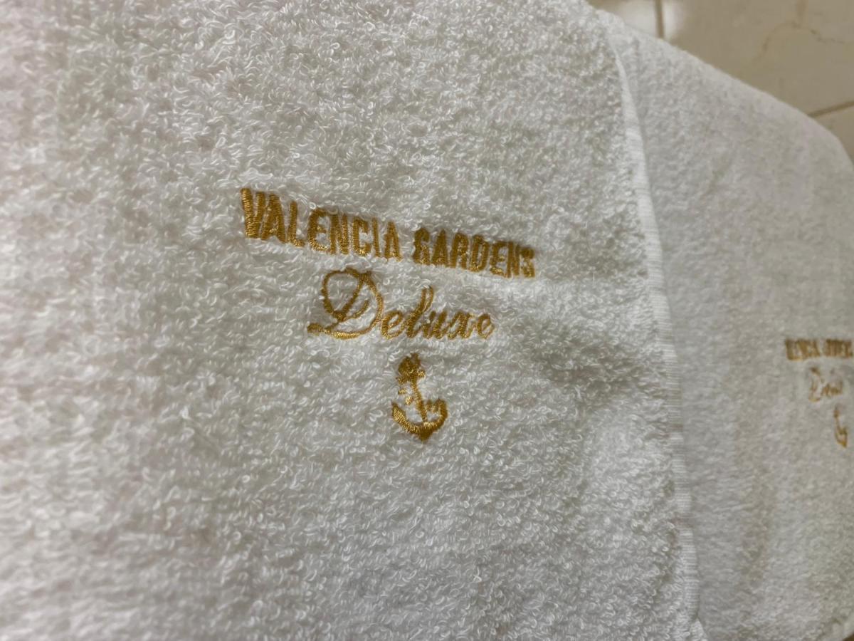 Valencia Gardens Deluxe Apartments เนเซบาร์ ภายนอก รูปภาพ